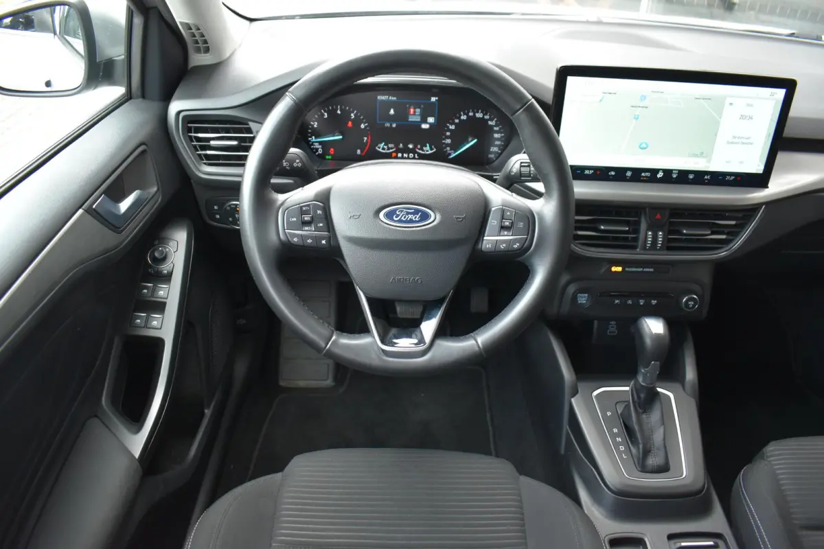 1.0 EcoBoost Hybrid Titanium