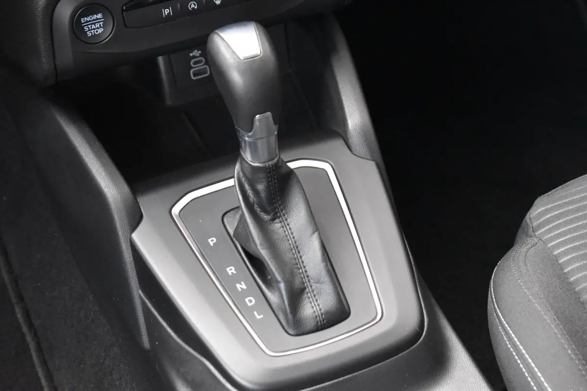 1.0 EcoBoost Hybrid Titanium