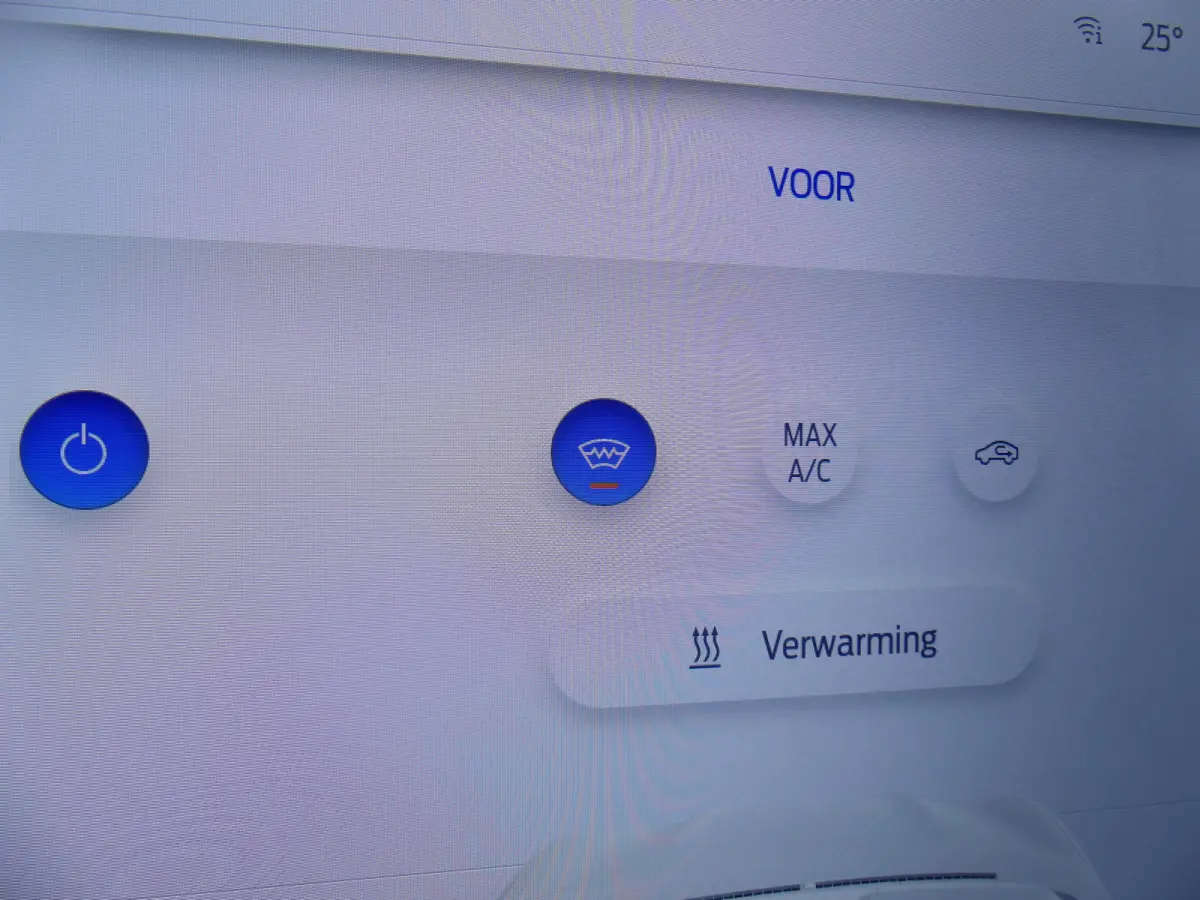 Extended Premium AWD 98 kWh | SOH 93% | PANORAMADAK | ADAPTIVE CRUISE | DODEHOEKDETECTIE | CAMERA | 360 CAMERA | STUUR+STOEL+VOORRUITVERWARMING | PARKEERSENSOREN V+A | B&O AUDIO | ELEKTRISCH