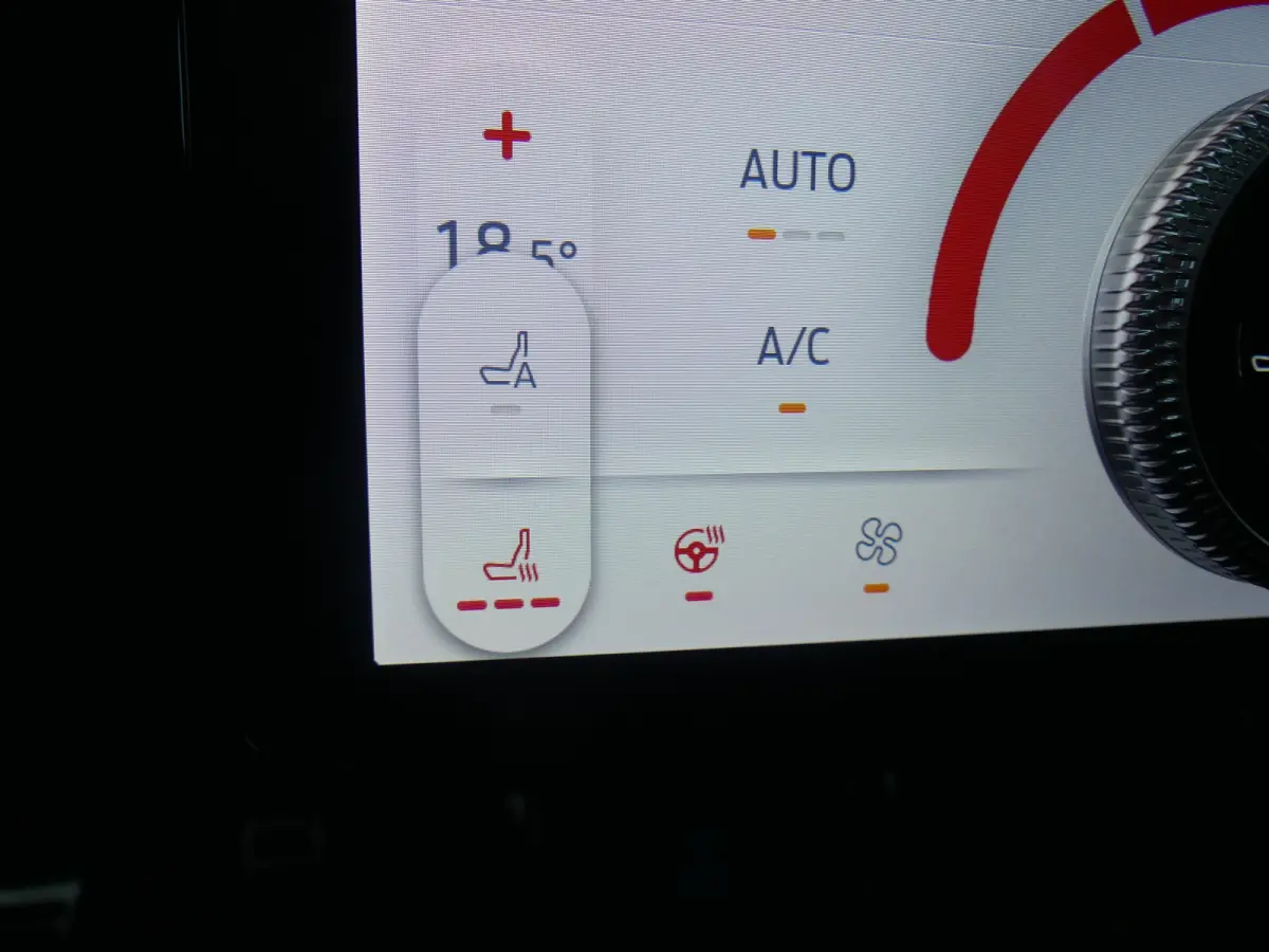 Extended Premium AWD 98 kWh | SOH 93% | PANORAMADAK | ADAPTIVE CRUISE | DODEHOEKDETECTIE | CAMERA | 360 CAMERA | STUUR+STOEL+VOORRUITVERWARMING | PARKEERSENSOREN V+A | B&O AUDIO | ELEKTRISCH