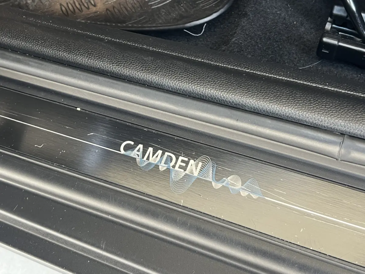 1.5 Cooper Camden Plus Edition | AUTOMAAT | SCHUIF/KANTELDAK | CAMERA | CARPLAY | NAVI | CRUISE CONTROL | PDC | CLIMATE CONTROL | LMV 17'' | LED | DAB | BLUETOOTH