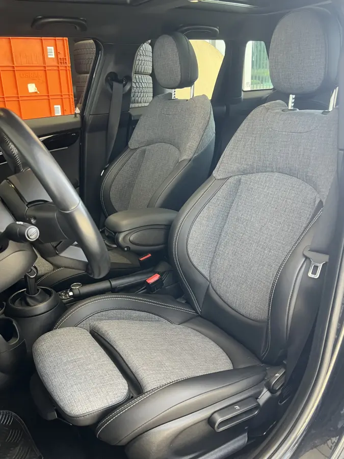 1.5 Cooper Camden Plus Edition | AUTOMAAT | SCHUIF/KANTELDAK | CAMERA | CARPLAY | NAVI | CRUISE CONTROL | PDC | CLIMATE CONTROL | LMV 17'' | LED | DAB | BLUETOOTH