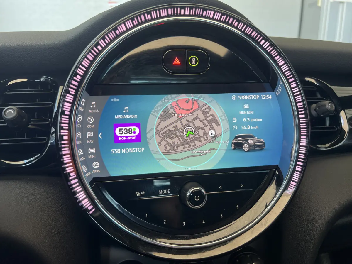 1.5 Cooper Camden Plus Edition | AUTOMAAT | SCHUIF/KANTELDAK | CAMERA | CARPLAY | NAVI | CRUISE CONTROL | PDC | CLIMATE CONTROL | LMV 17'' | LED | DAB | BLUETOOTH