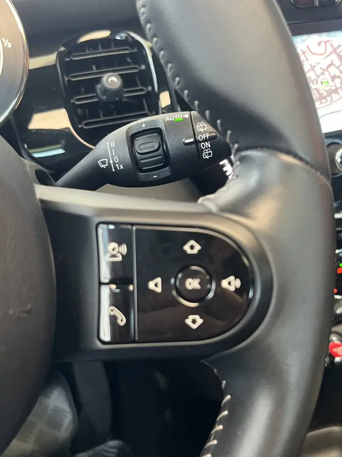 1.5 Cooper Camden Plus Edition | AUTOMAAT | SCHUIF/KANTELDAK | CAMERA | CARPLAY | NAVI | CRUISE CONTROL | PDC | CLIMATE CONTROL | LMV 17'' | LED | DAB | BLUETOOTH
