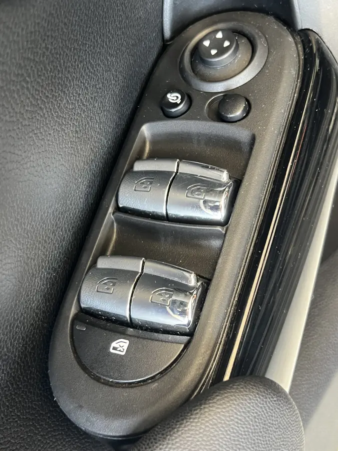 1.5 Cooper Camden Plus Edition | AUTOMAAT | SCHUIF/KANTELDAK | CAMERA | CARPLAY | NAVI | CRUISE CONTROL | PDC | CLIMATE CONTROL | LMV 17'' | LED | DAB | BLUETOOTH