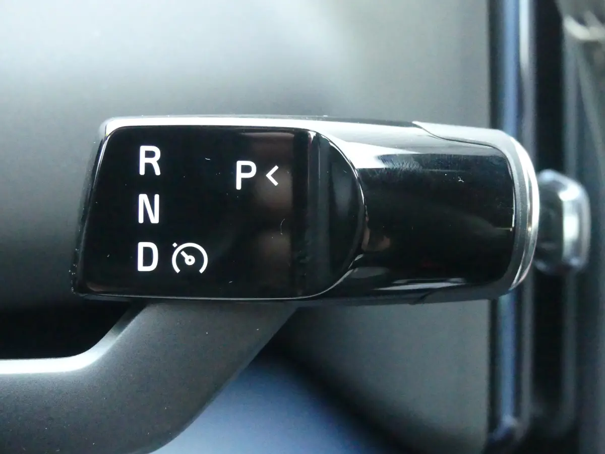 Single Motor Core 51 kWh | SOH 99% | CAMERA | ADAPTIVE CRUISE | DODEHOEKDETECTIE | PARKEERSENSOREN | APPLE CARPLAY / ANDROID AUTO | NAVI | LMV 18" |