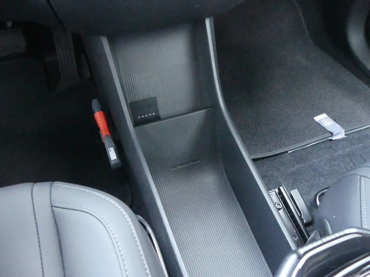 Single Motor Core 51 kWh | SOH 99% | CAMERA | ADAPTIVE CRUISE | DODEHOEKDETECTIE | PARKEERSENSOREN | APPLE CARPLAY / ANDROID AUTO | NAVI | LMV 18" |