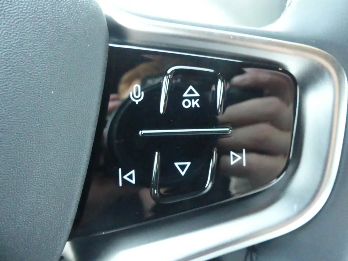 Single Motor Core 51 kWh | SOH 99% | CAMERA | ADAPTIVE CRUISE | DODEHOEKDETECTIE | PARKEERSENSOREN | APPLE CARPLAY / ANDROID AUTO | NAVI | LMV 18" |
