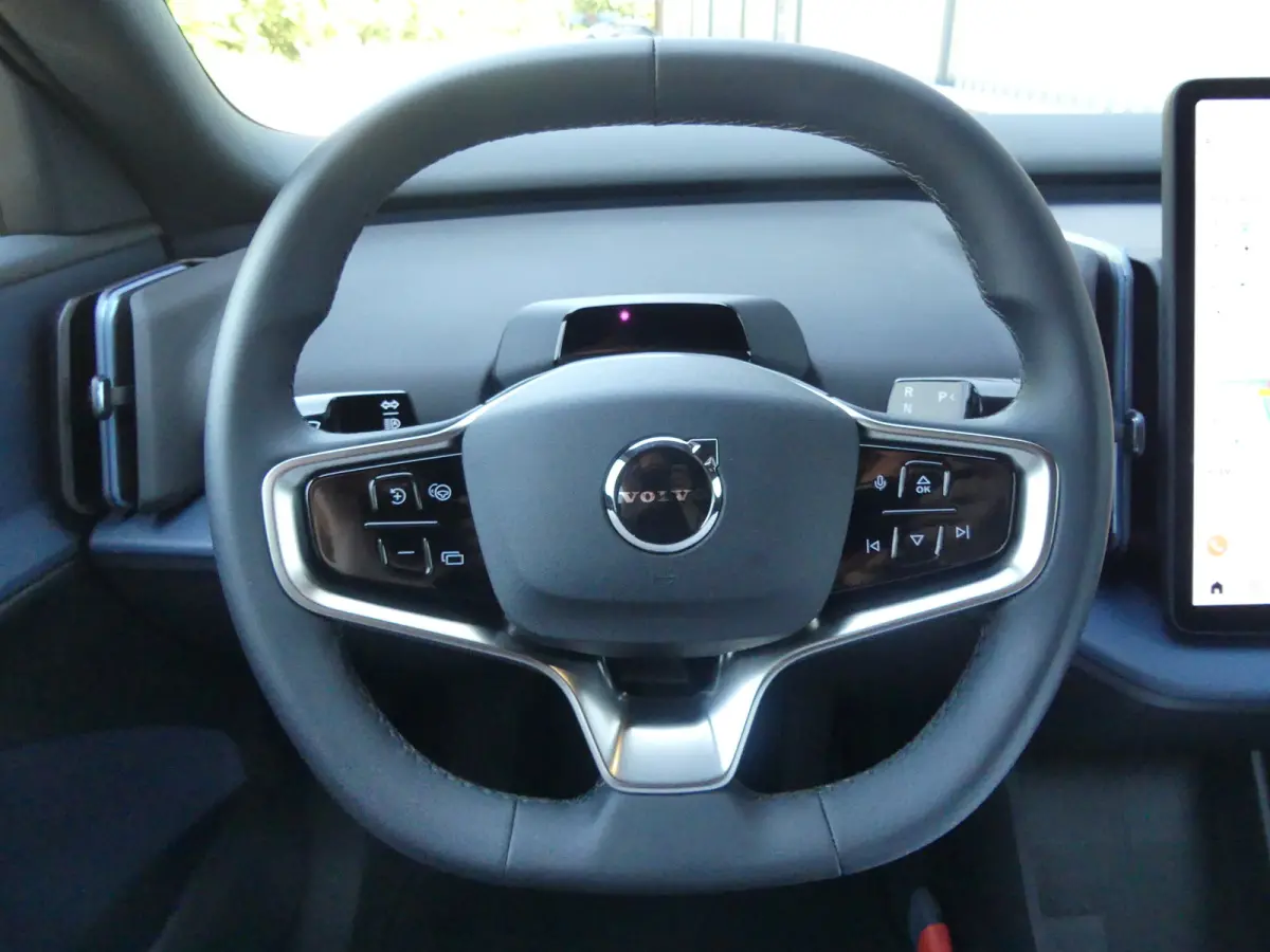 Single Motor Core 51 kWh | SOH 99% | CAMERA | ADAPTIVE CRUISE | DODEHOEKDETECTIE | PARKEERSENSOREN | APPLE CARPLAY / ANDROID AUTO | NAVI | LMV 18" |