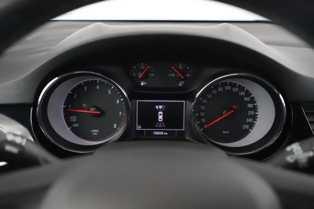1.2 Design & Tech 110PK Navigatie Achteruitrijcamera Carplay Android LMV Climate & Cruise Control