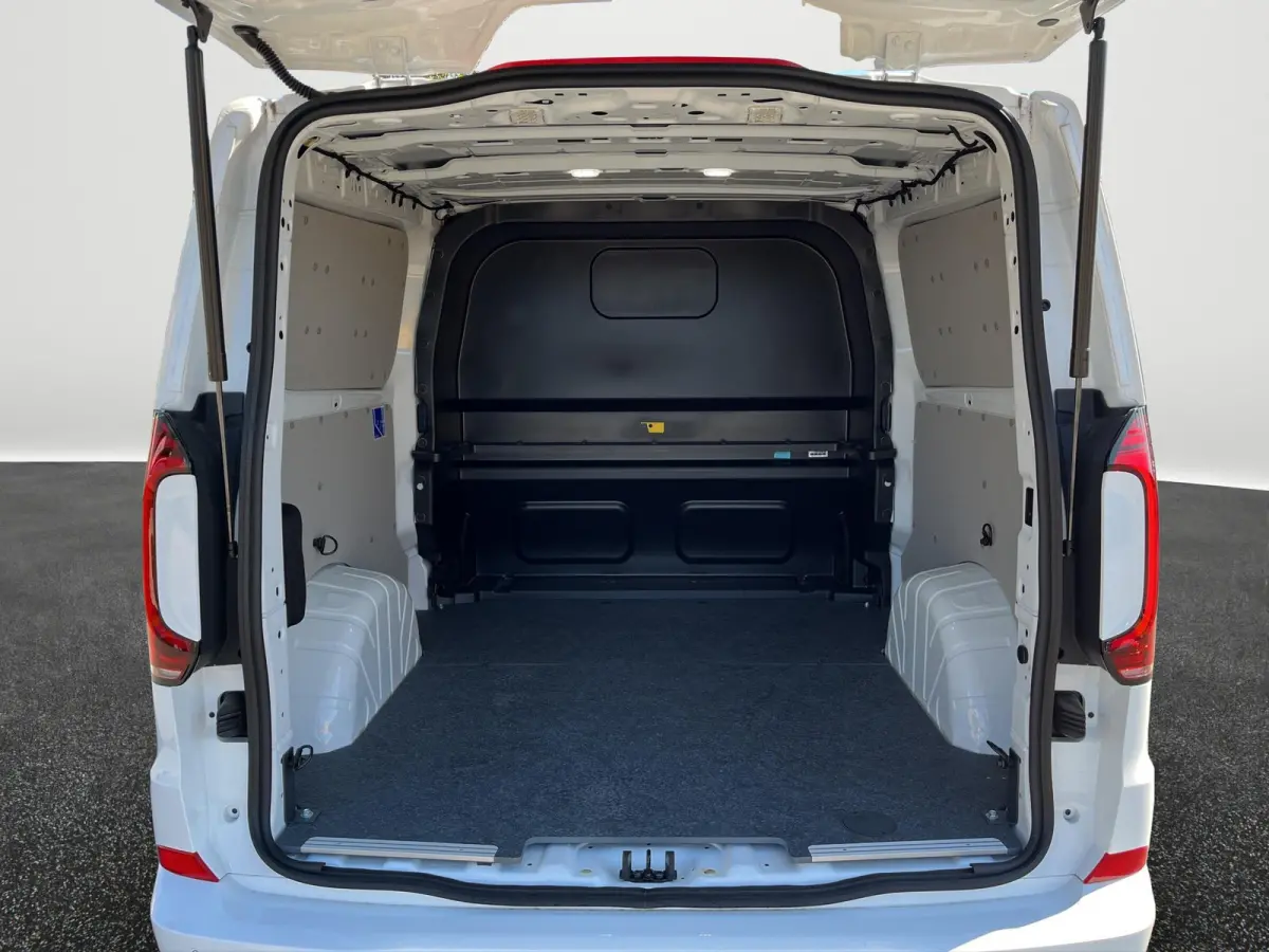 Edition | UNIEK! | Dubbele cabine | 6zits | Trekhaakvoorbereiding | Side Assist |