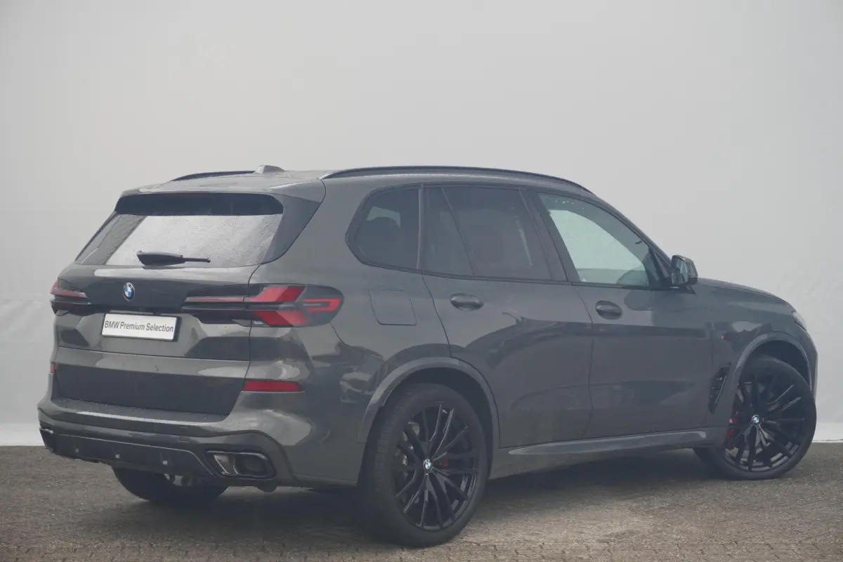 xDrive50e | M Sportpakket Pro | Panoramadak | Harman Kardon | Driving Assistant Professional | Stoelventilatie | Trekhaak