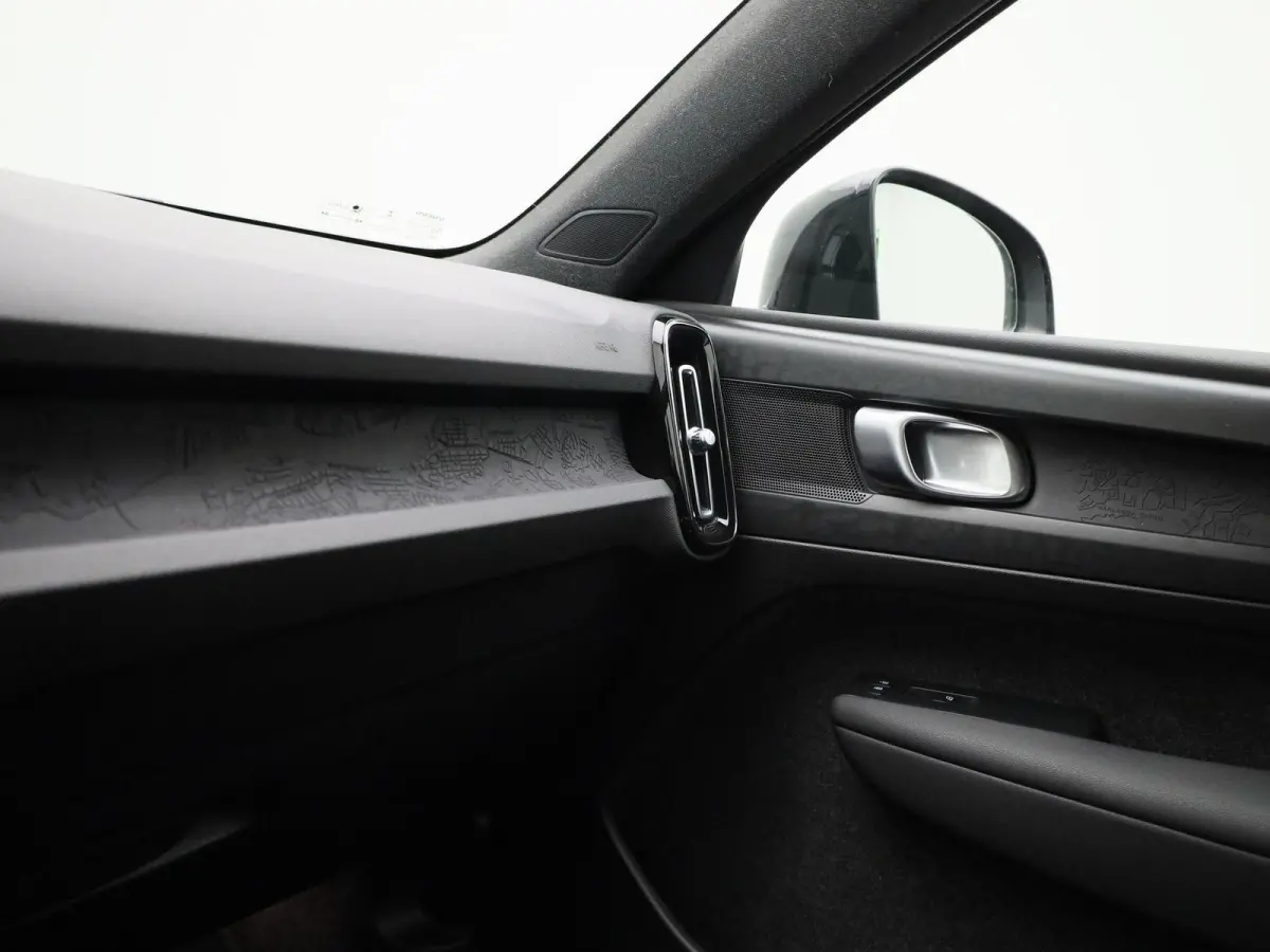 Core | Apple Carplay/Android | Navigatie | Achteruitrijcamera |