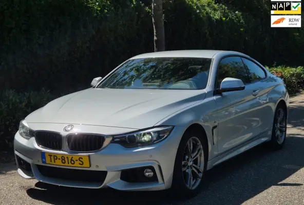 M Sport Apple CarPlay NAP Achteruitrijcamera Coupé Executive BTW AUTO