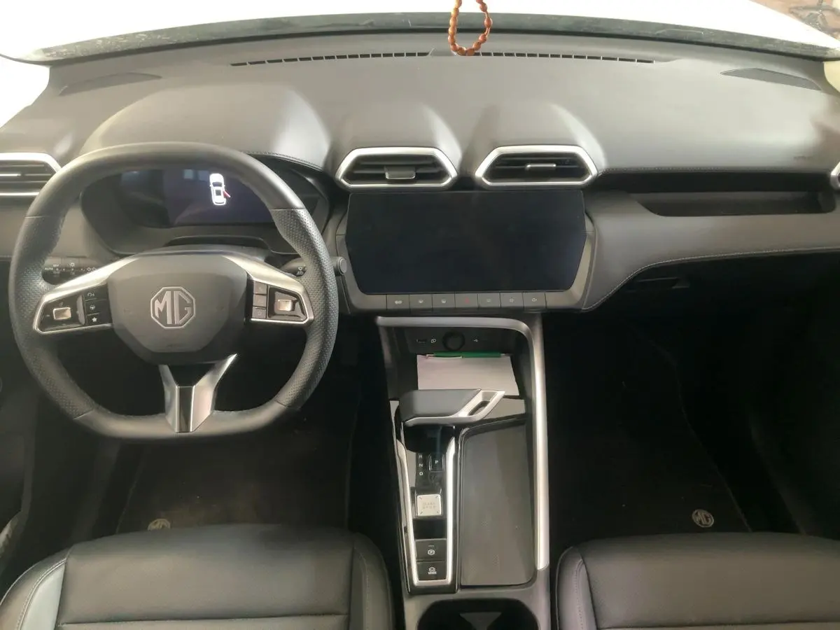 1.5 HYBRID+ LUXURY 360 Camera | Keyless | Stoelverwarming