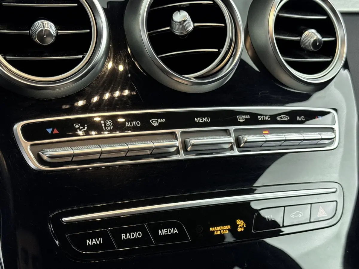 160 Business Solution AMG Plus Upgrade Edition | Navigatie | Sfeerverlichting | Trekhaak | LED Verlichting | Stoelverwarming |