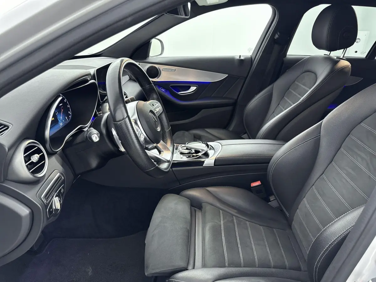 160 Business Solution AMG Plus Upgrade Edition | Navigatie | Sfeerverlichting | Trekhaak | LED Verlichting | Stoelverwarming |