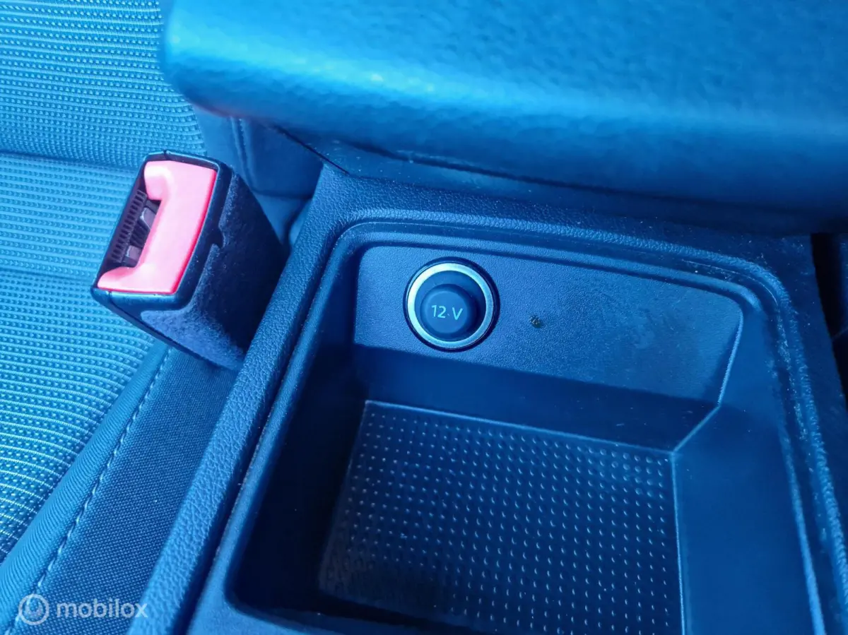 1.0 EcoTSI Style Business Intense