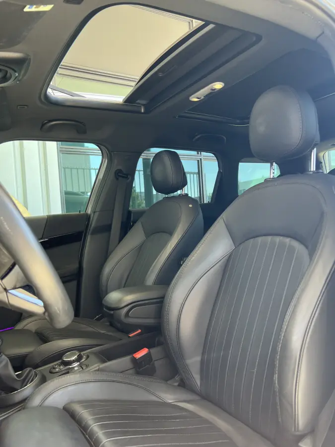 1.5 Cooper ALL4 Chili | AUTOMAAT | HEAD-UP DISPLAY | LEDER | SCHUIF/KANTELDAK | CARPLAY | HARMAN/KARDON | CAMERA | NAVI | CRUISE CONTROL ADAPTIEF | PDC V+A | CLIMATE CONTROL | LMV 19'' | STO
