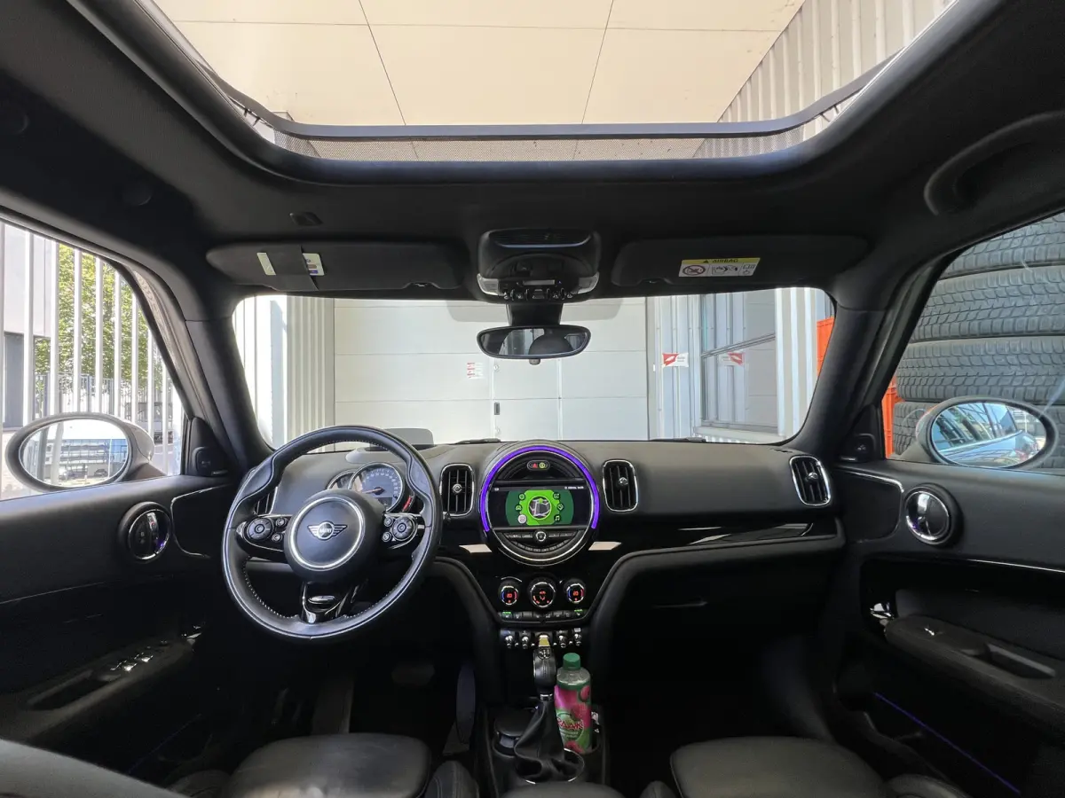 1.5 Cooper ALL4 Chili | AUTOMAAT | HEAD-UP DISPLAY | LEDER | SCHUIF/KANTELDAK | CARPLAY | HARMAN/KARDON | CAMERA | NAVI | CRUISE CONTROL ADAPTIEF | PDC V+A | CLIMATE CONTROL | LMV 19'' | STO
