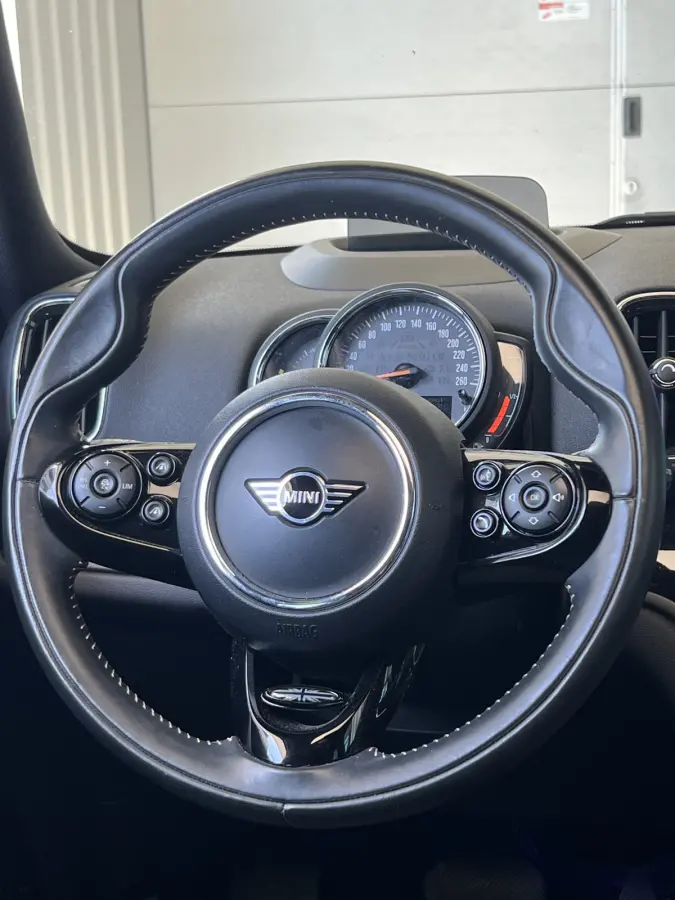 1.5 Cooper ALL4 Chili | AUTOMAAT | HEAD-UP DISPLAY | LEDER | SCHUIF/KANTELDAK | CARPLAY | HARMAN/KARDON | CAMERA | NAVI | CRUISE CONTROL ADAPTIEF | PDC V+A | CLIMATE CONTROL | LMV 19'' | STO