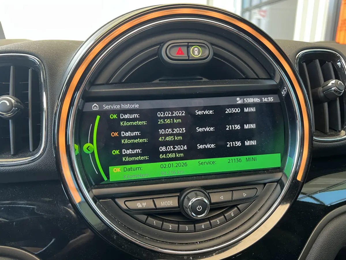 1.5 Cooper ALL4 Chili | AUTOMAAT | HEAD-UP DISPLAY | LEDER | SCHUIF/KANTELDAK | CARPLAY | HARMAN/KARDON | CAMERA | NAVI | CRUISE CONTROL ADAPTIEF | PDC V+A | CLIMATE CONTROL | LMV 19'' | STO