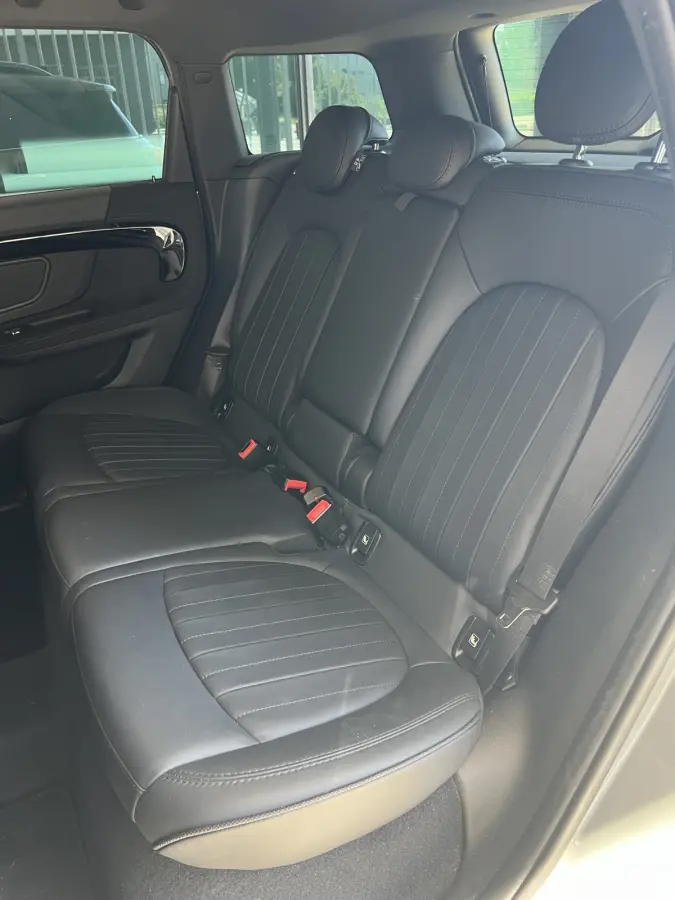 1.5 Cooper ALL4 Chili | AUTOMAAT | HEAD-UP DISPLAY | LEDER | SCHUIF/KANTELDAK | CARPLAY | HARMAN/KARDON | CAMERA | NAVI | CRUISE CONTROL ADAPTIEF | PDC V+A | CLIMATE CONTROL | LMV 19'' | STO