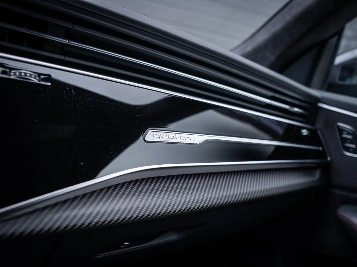 RSQ8 4.0 TFSI quattro Dynamic plus - AKRAP. l Carbon Pack l Ceramic l Pano