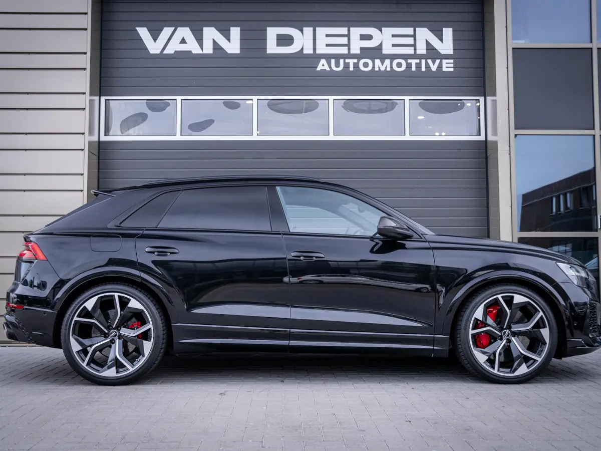RSQ8 4.0 TFSI quattro Dynamic plus - AKRAP. l Carbon Pack l Ceramic l Pano