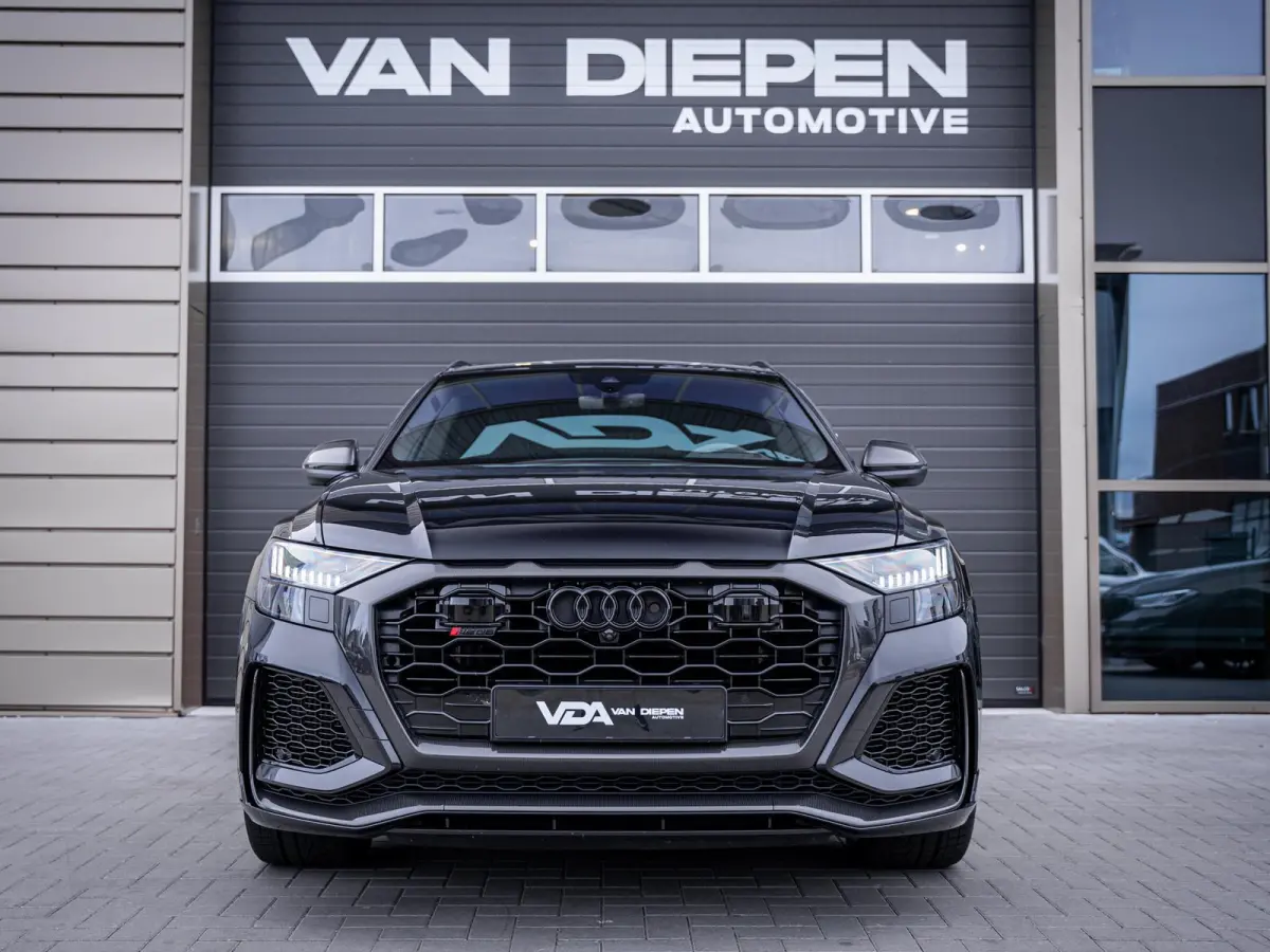 RSQ8 4.0 TFSI quattro Dynamic plus - AKRAP. l Carbon Pack l Ceramic l Pano