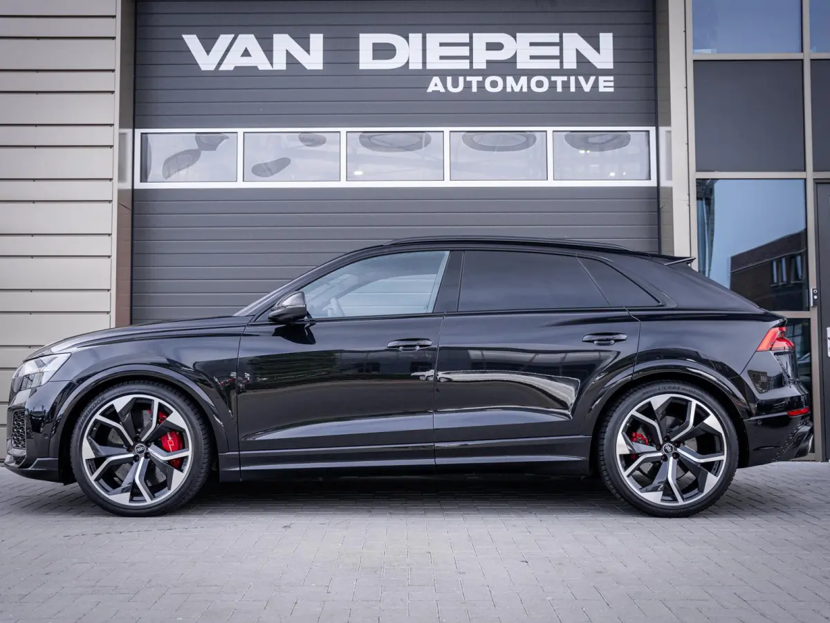 RSQ8 4.0 TFSI quattro Dynamic plus - AKRAP. l Carbon Pack l Ceramic l Pano