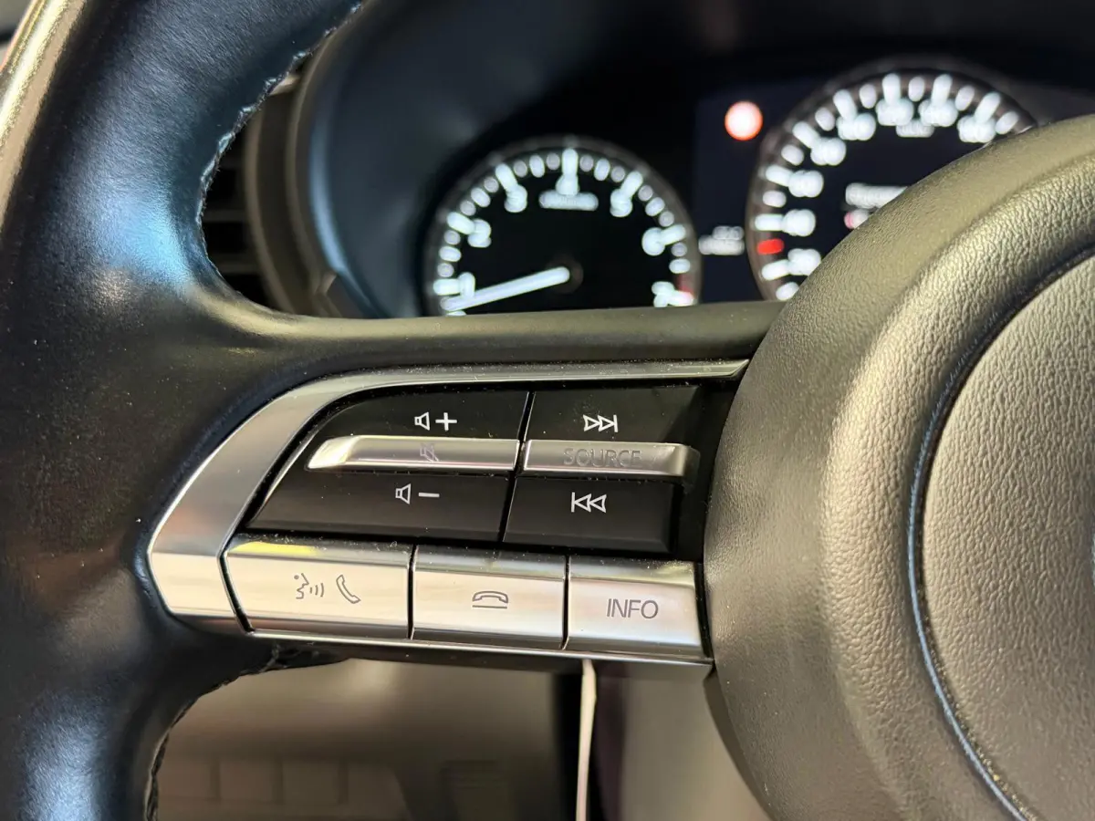2.0 e-SkyActiv-X M Hybrid Sportive, head-upp display, stoelverwaming, Navi, Carplay