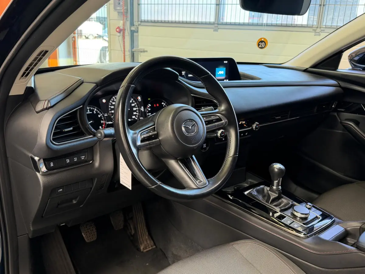 2.0 e-SkyActiv-X M Hybrid Sportive 1 jaar Bovag Garantie, head-upp display, stoelverwaming, Navi, Carplay