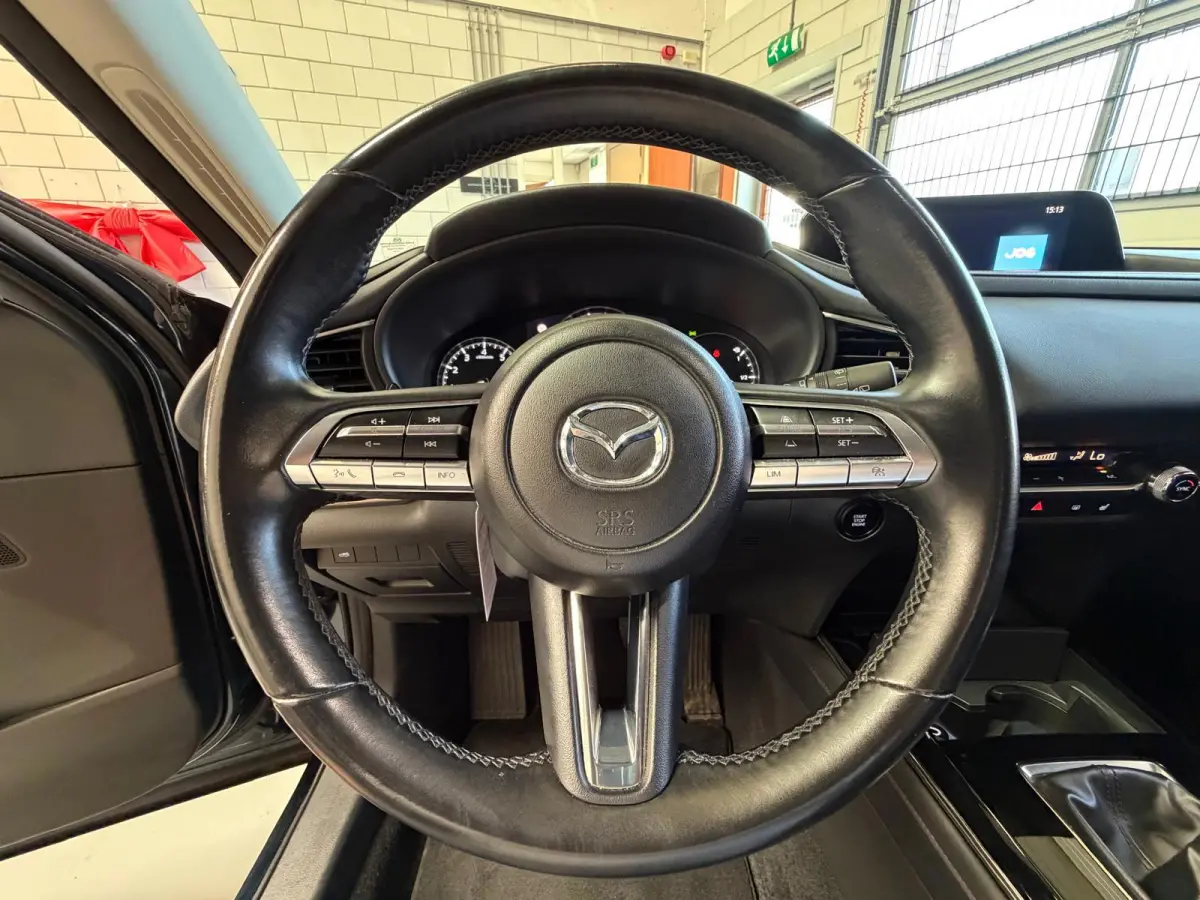 2.0 e-SkyActiv-X M Hybrid Sportive, head-upp display, stoelverwaming, Navi, Carplay