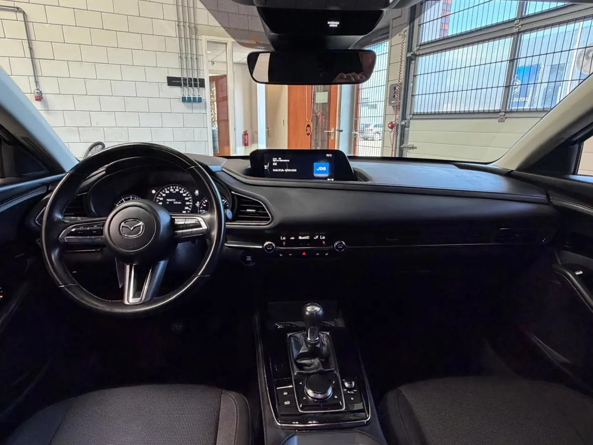 2.0 e-SkyActiv-X M Hybrid Sportive, head-upp display, stoelverwaming, Navi, Carplay