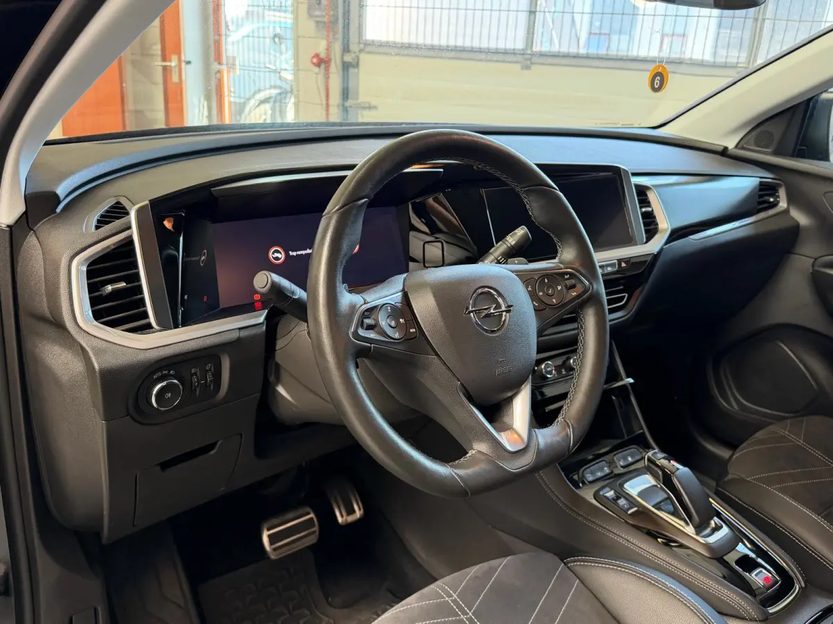 1.6 Turbo GS PHEV 1 Jaar Bovag Garantie, Camera, Navi, Carplay, Stoel/Stuurverwarming.