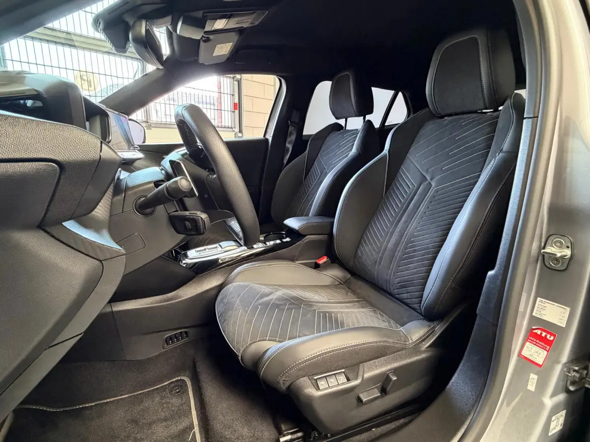 1.2 Hybrid 145 GT Automaat, Elektrische Stoelen, Stoelverwarming, Navi, Camera, Alcantara