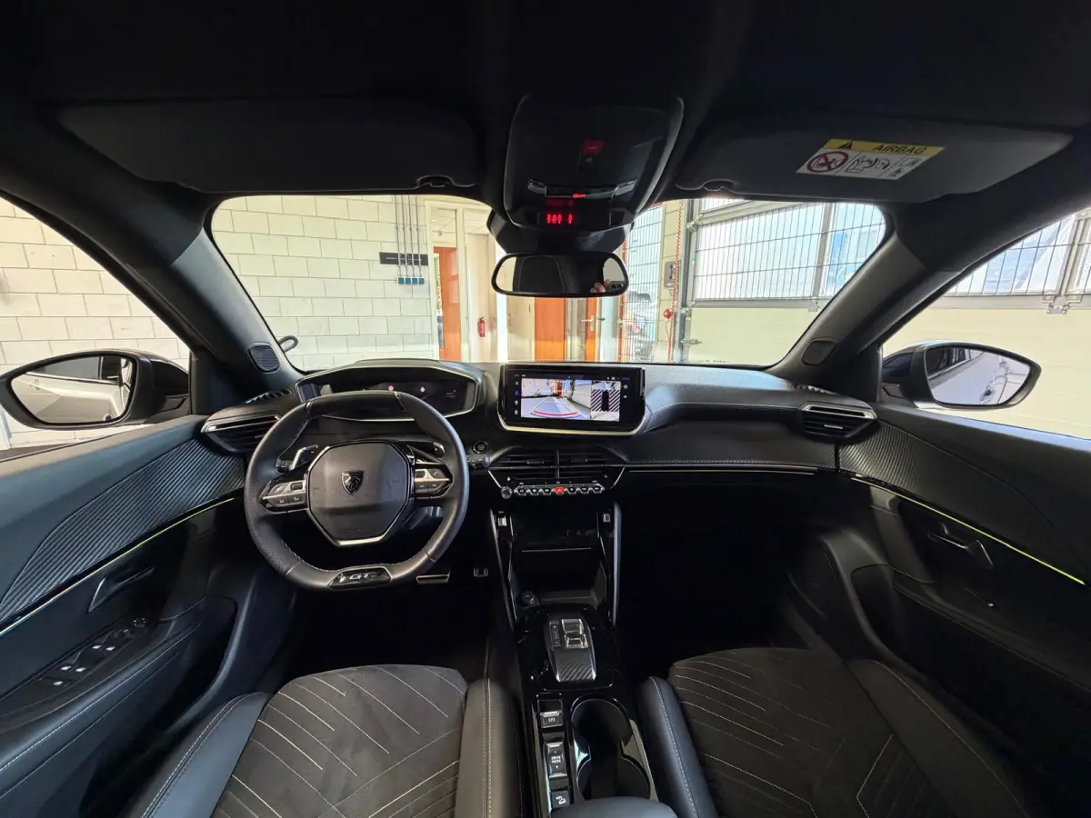 1.2 Hybrid 145 GT Automaat, Elektrische Stoelen, Stoelverwarming, Navi, Camera, Alcantara