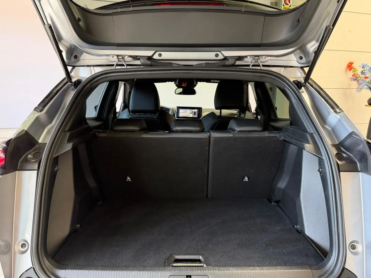1.2 Hybrid 145 GT Automaat, Elektrische Stoelen, Stoelverwarming, Navi, Camera, Alcantara