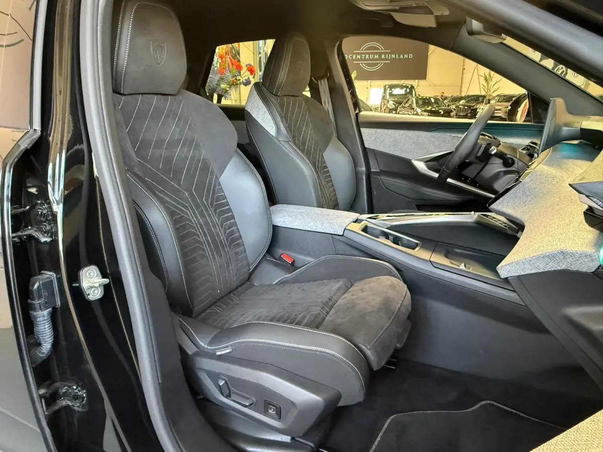 1.2 Hybrid 145 GT Automaat, Navi, Camera, Massage stoelen, Stoel/Stuurverwarming