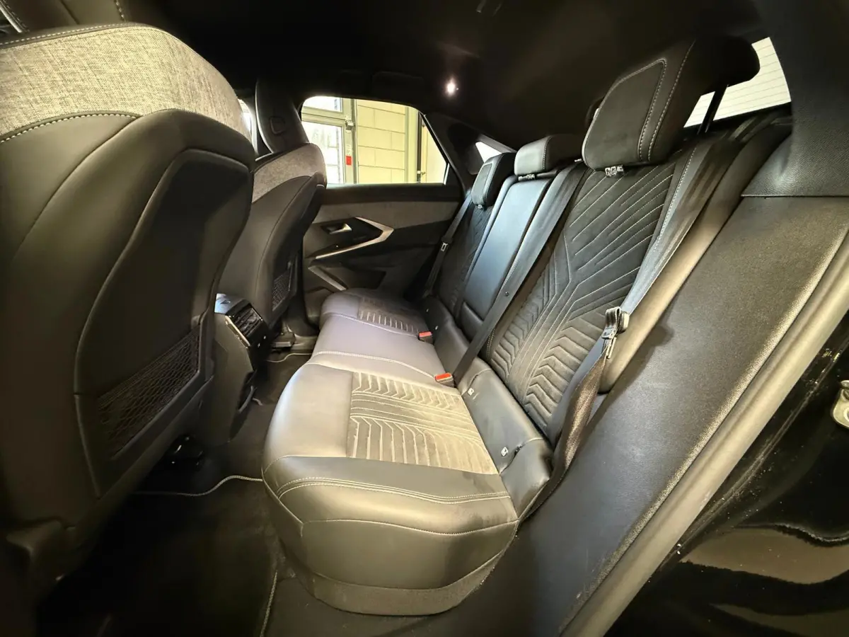 1.2 Hybrid 145 GT Automaat, Navi, Camera, Massage stoelen, Stoel/Stuurverwarming