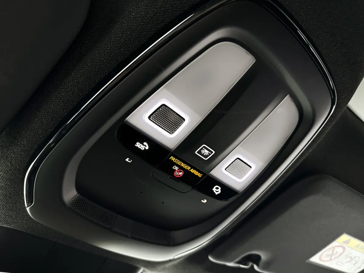 Single Motor Extended Range Plus 82 kWh | Panoramadak | Parkeercamera | Stoel- en Stuurverwarming | Trekhaak