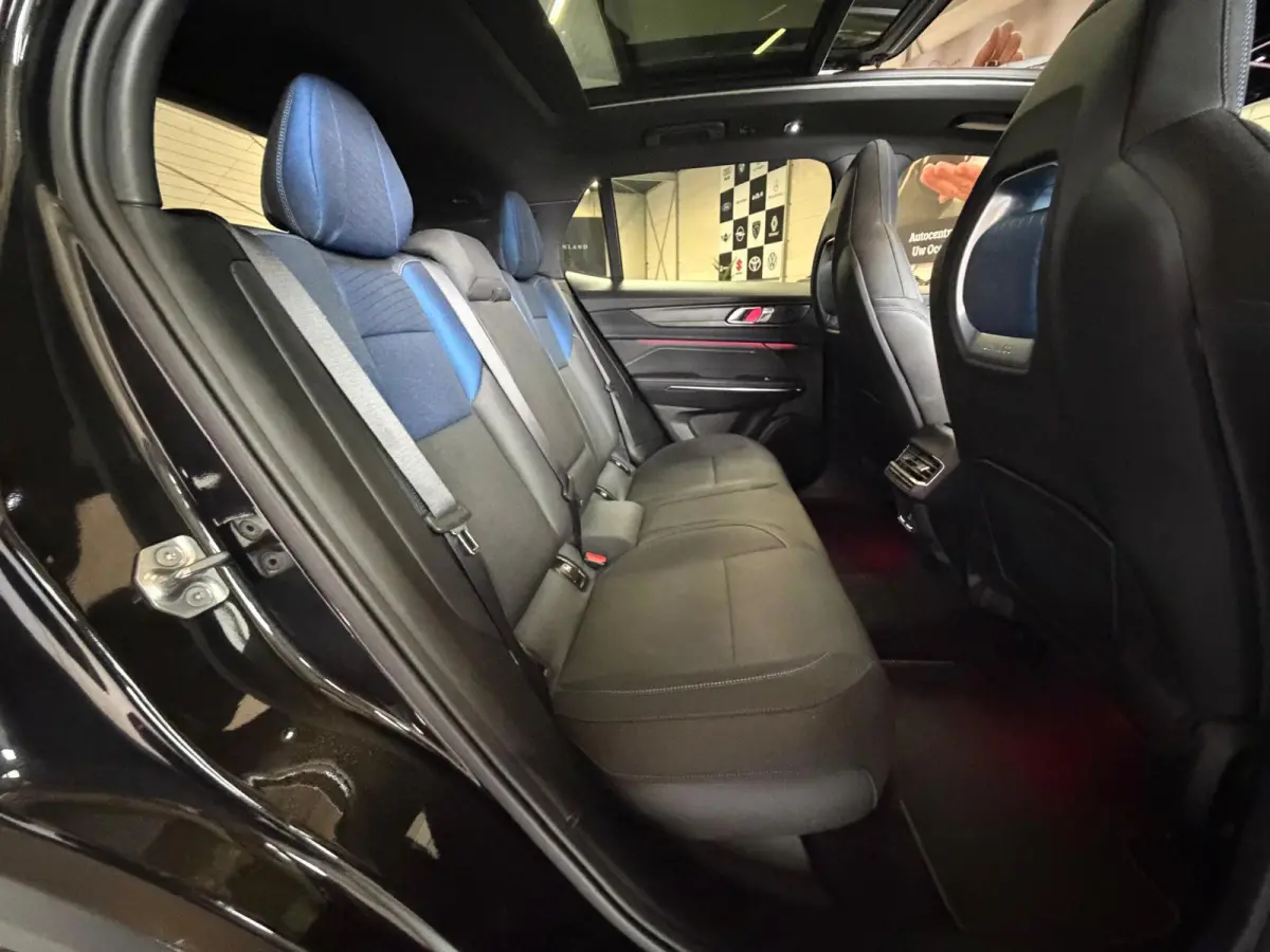1.5 PHEV 261 PK Zwarte Hemel, Pano, Navi, Camera