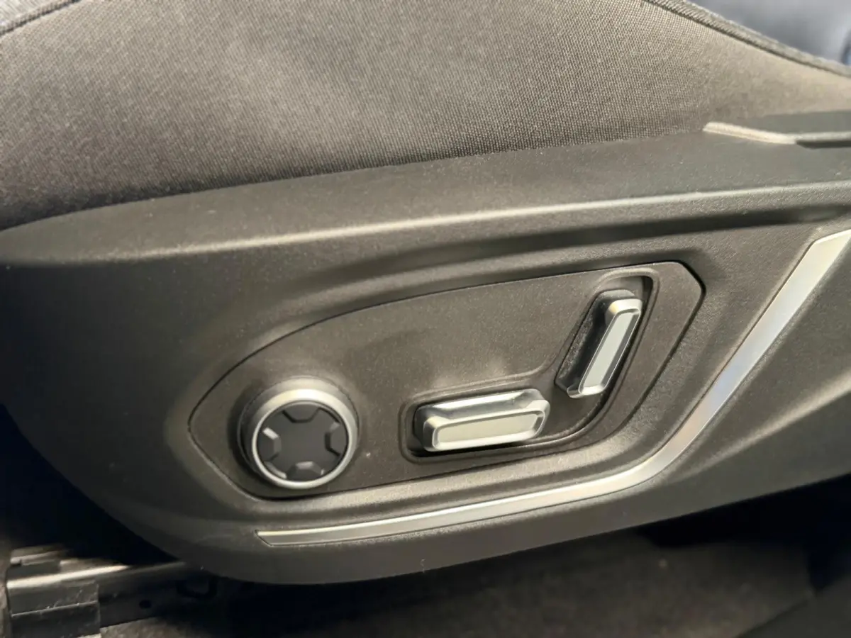 1.5 PHEV 261 PK Zwarte Hemel, Pano, Navi, Camera