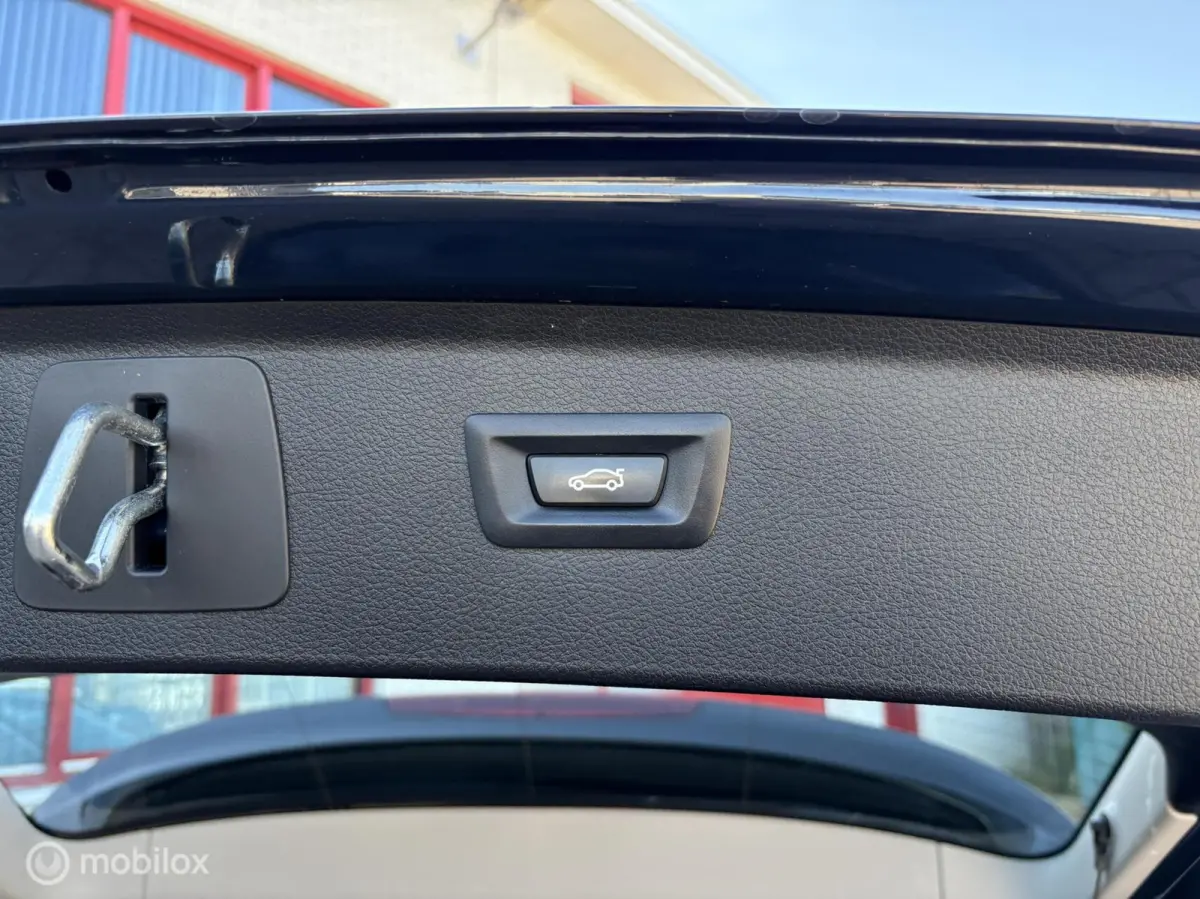 218i High Executive Edition
