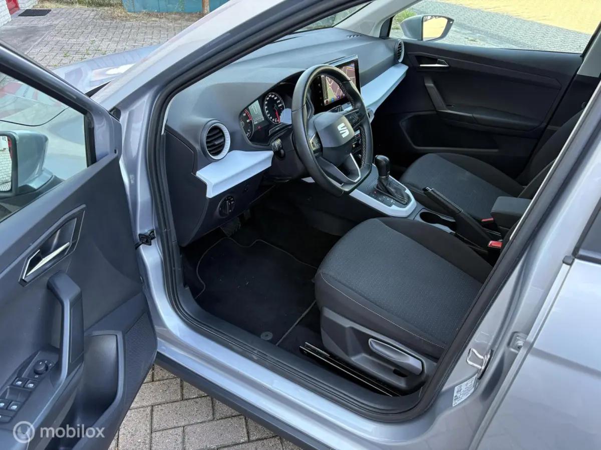 1.0 TSI Style Business Connect