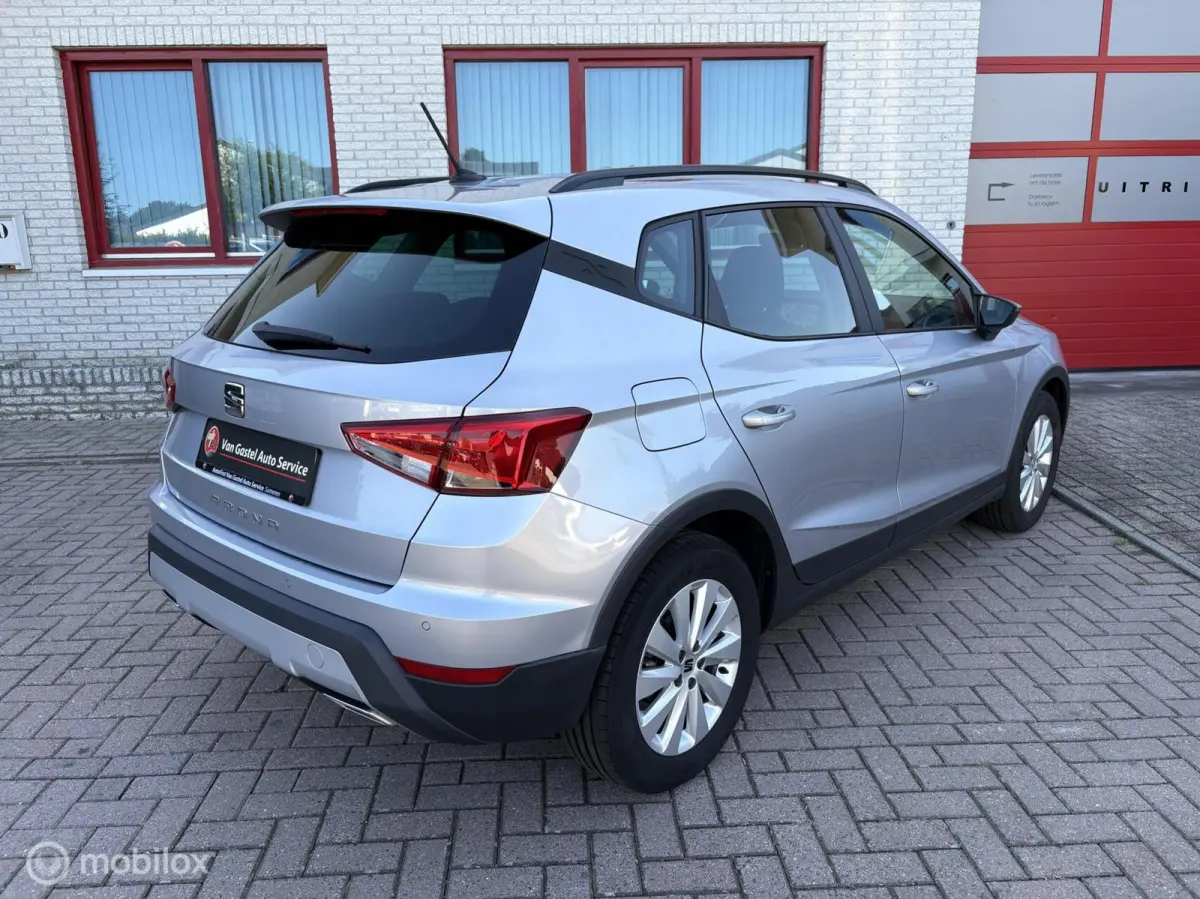 1.0 TSI Style Business Connect