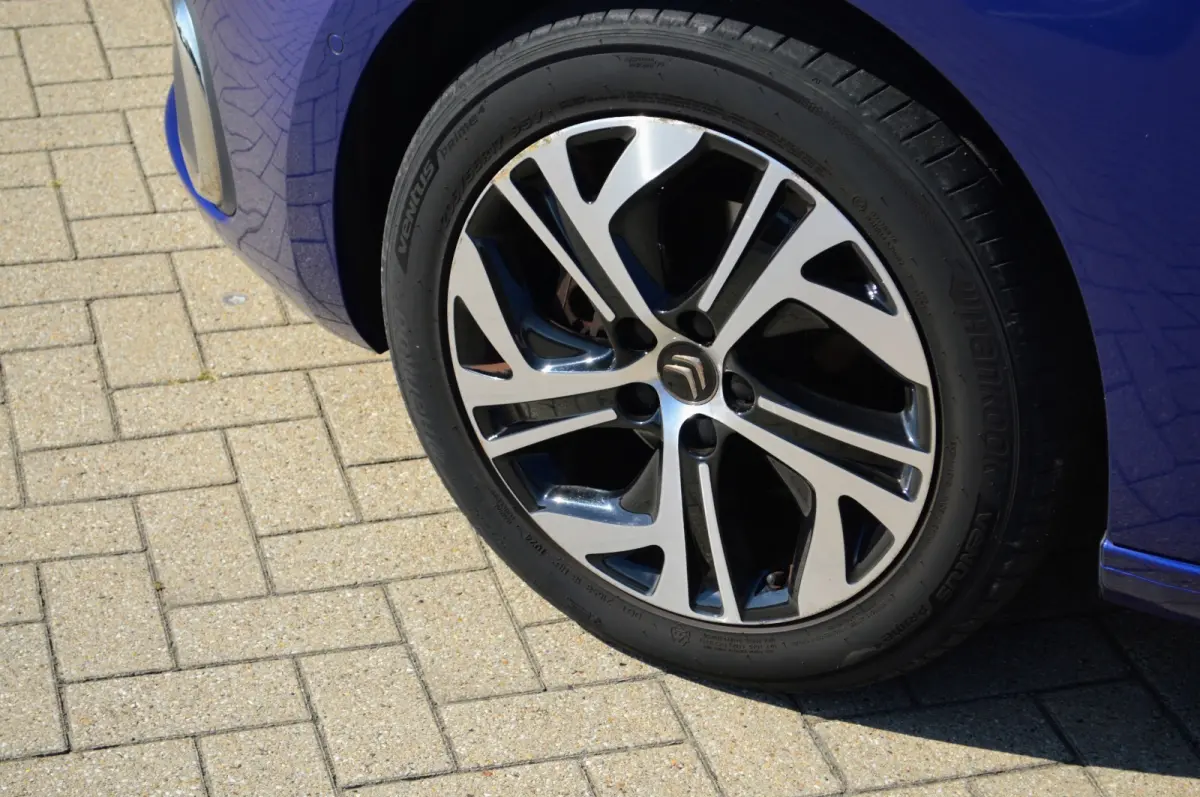 1.2 PureTech Shine