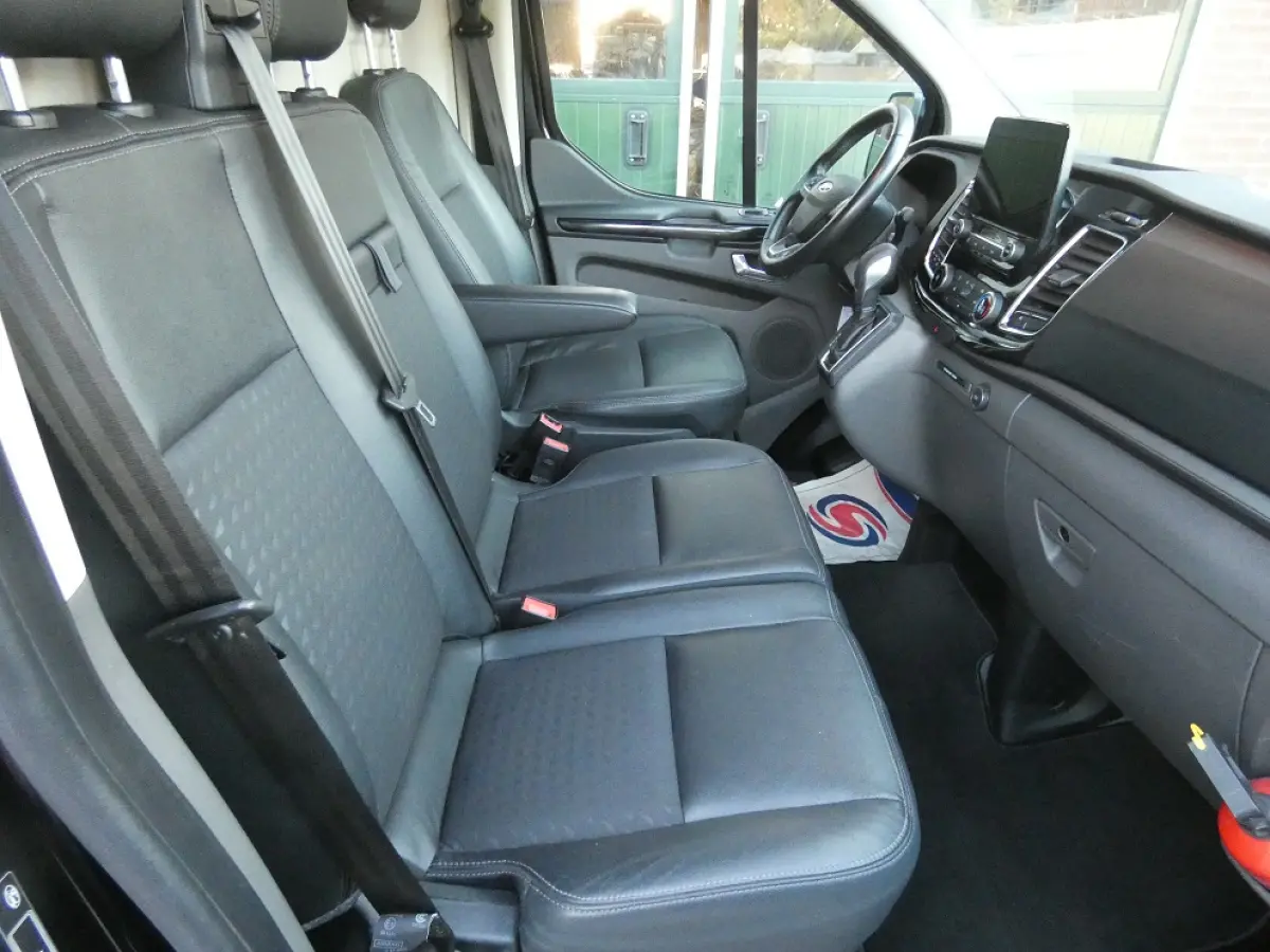 320 2.0 TDCI L2H1 Sport* navi/cam*xenon*