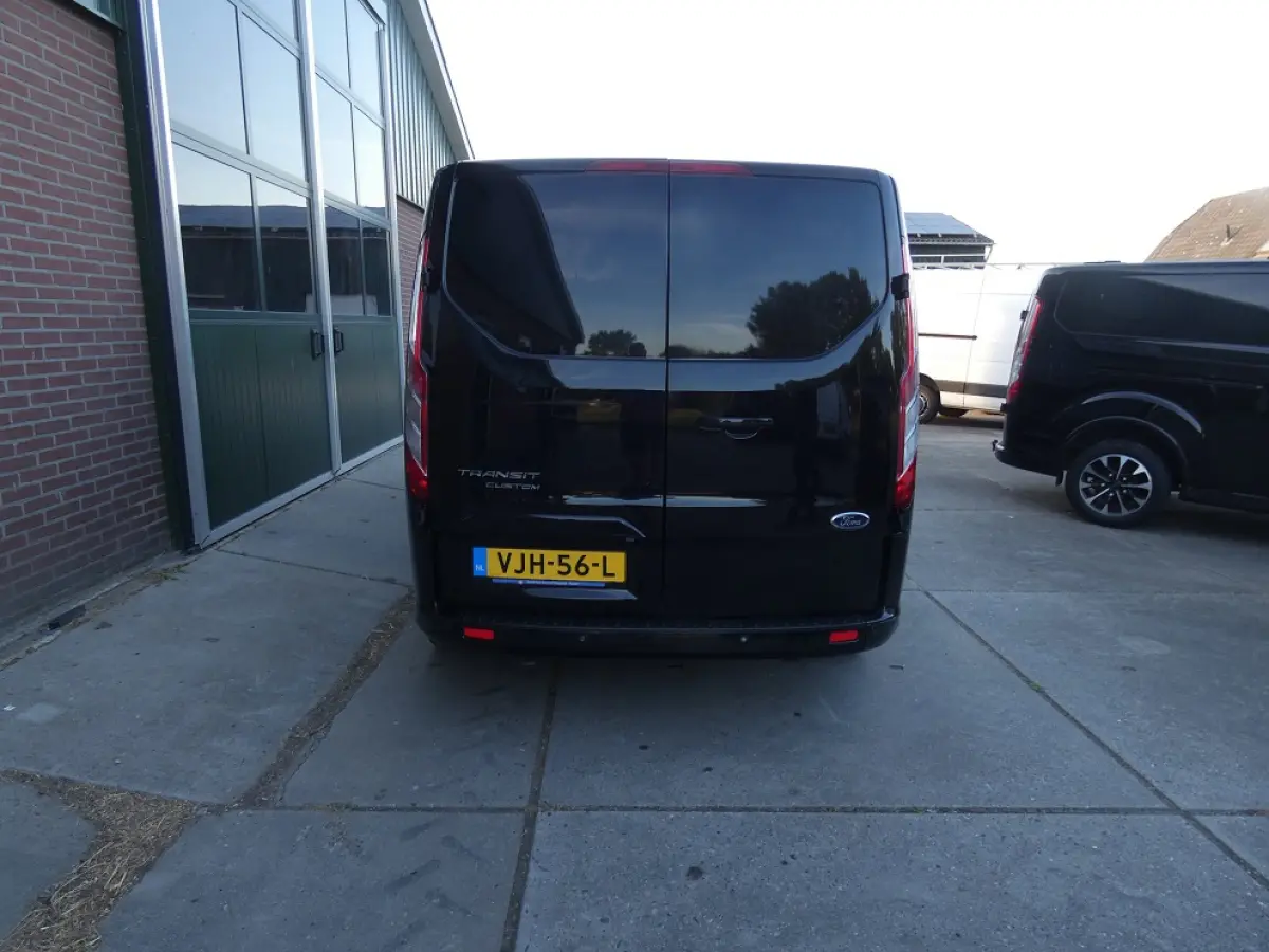 320 2.0 TDCI L2H1 Sport* navi/cam*xenon*